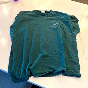Large green nike short sleeve